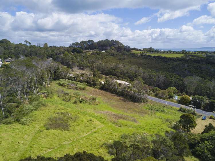 1 Beach Road Mangonui_5
