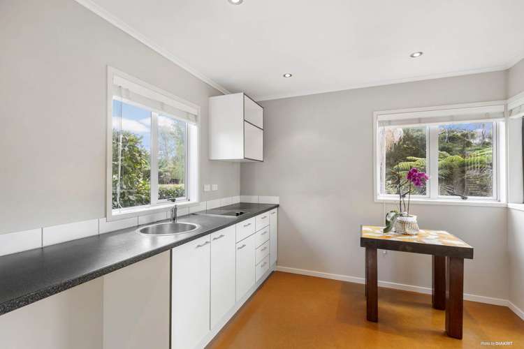 39 Lauderdale Road Birkdale_11