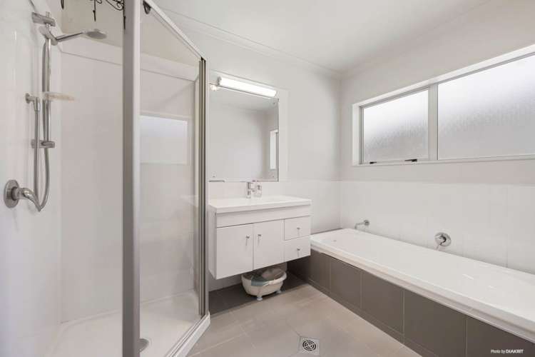 3a Blue Heron Rise Stanmore Bay_13