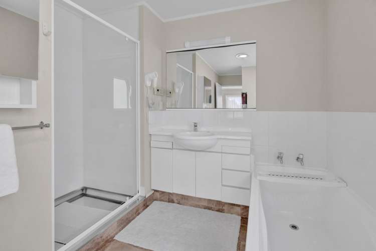 215 South Road Hawera_12