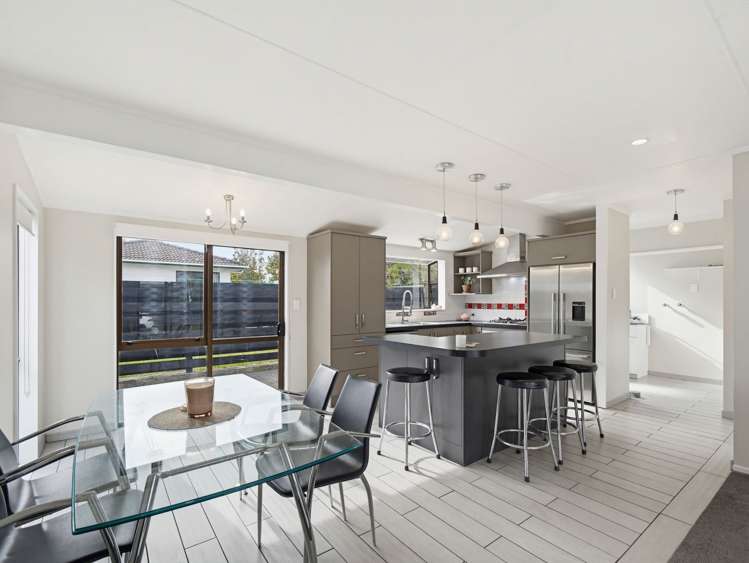 7 Willowstream Grove Cloverlea_11