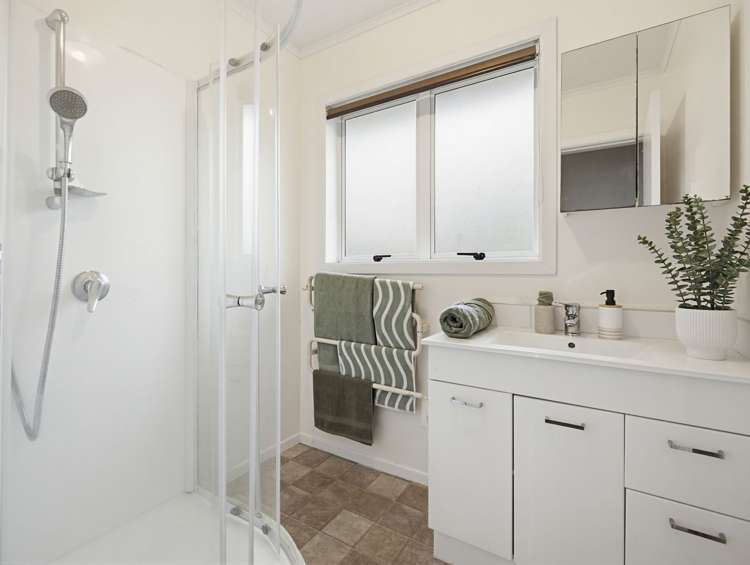 43a York St Hamilton East_19