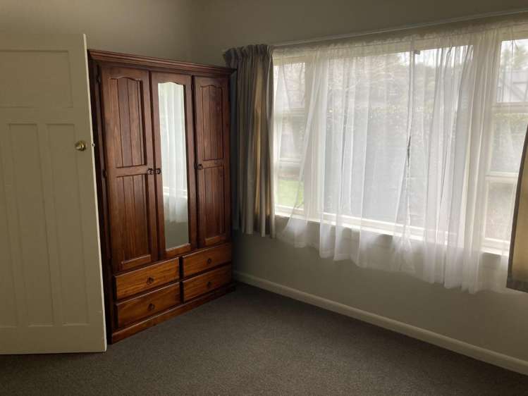 6 Ranfurly Avenue 10458_10