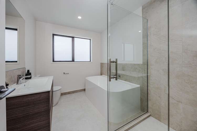 84 Shepherds Bush Road_3
