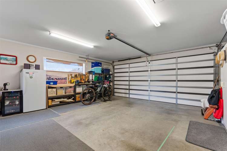 76 Covent Drive Stoke_34