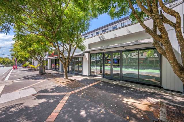 PRIME RETAIL / OFFICE UNIT - EDEN TERRACE