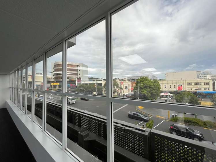 130 Broadway Newmarket_3