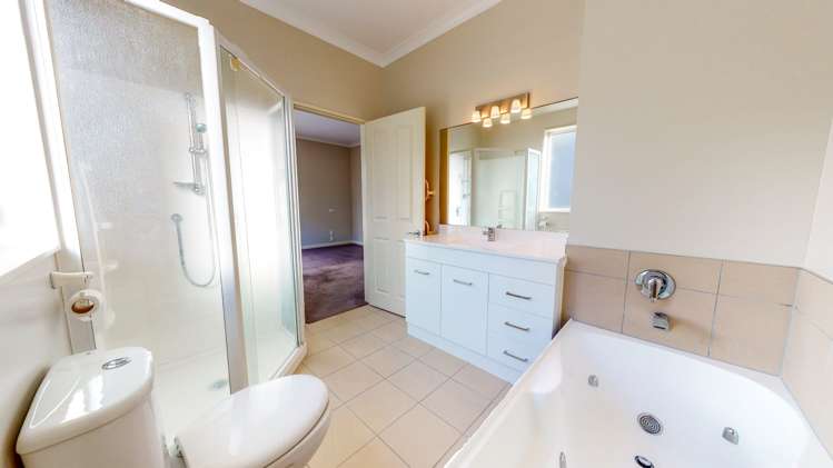 82 Amesbury Drive Churton Park_13