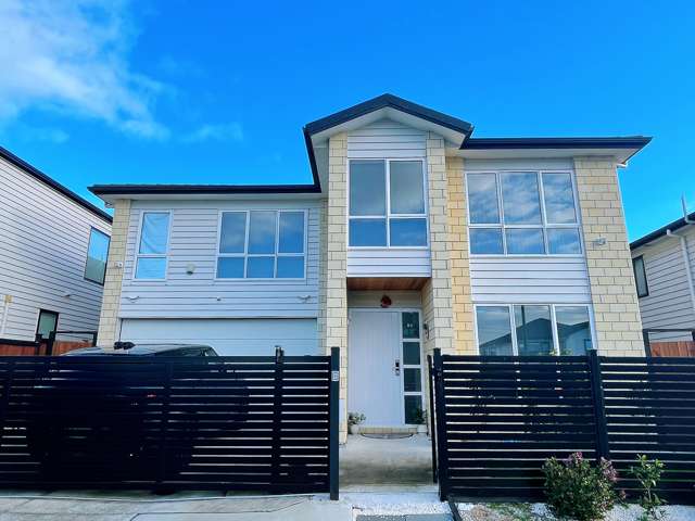 Stunning Family Home with Premium Features and Self-Contained Living Space in Flat Bush