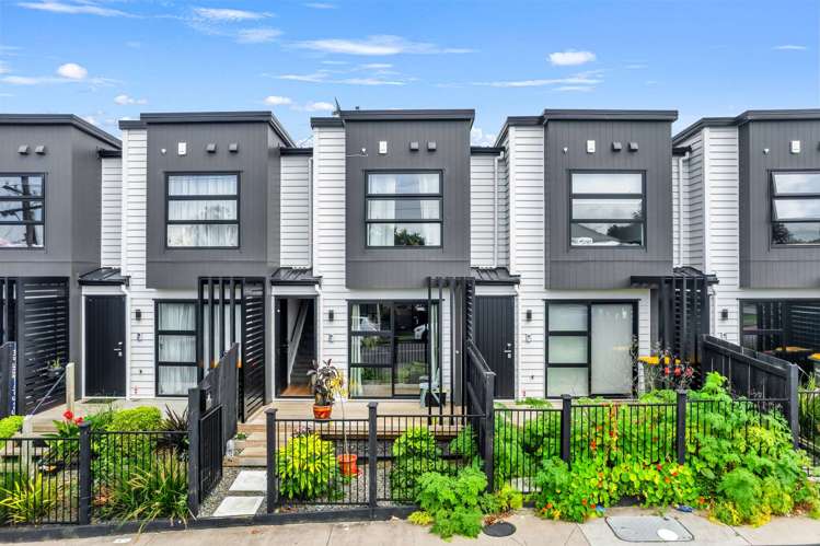 1D Churchill Avenue_0