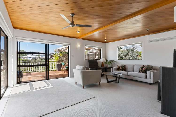 19 Davita Place Farm Cove_7