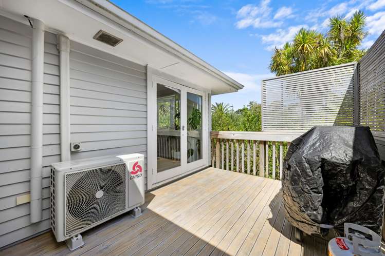 4 Glengarry Road Glen Eden_18