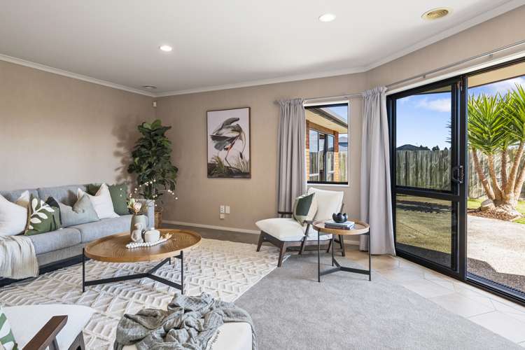 15 Frame Place Owhata_5