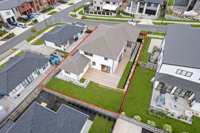 Brand New with 3 Kitchens & Self-Contained 2-B...