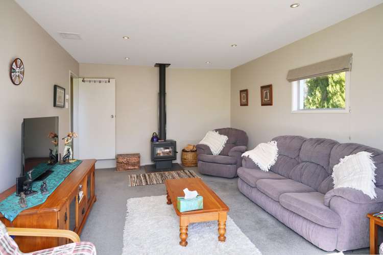 451 Johns Road Fernside_8