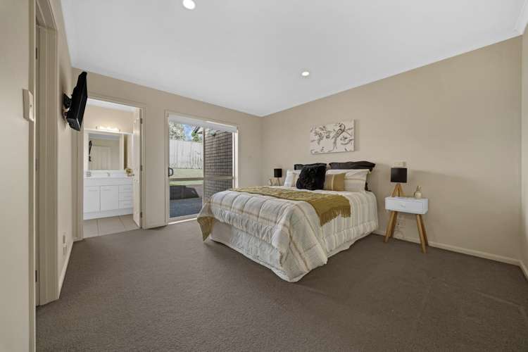 6 Luna Place Henderson_17