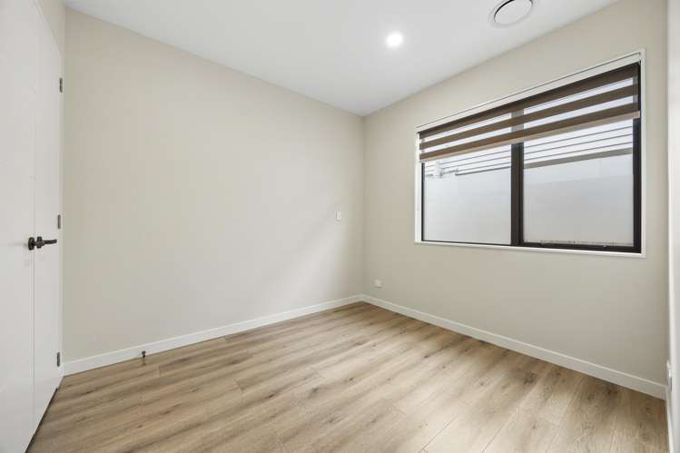 1 Repehina Road Flat Bush_40
