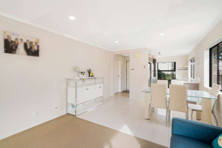 10 Sycamore Street Flat Bush_9