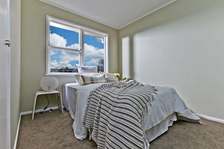 61 Captain Scott Road Glen Eden_17