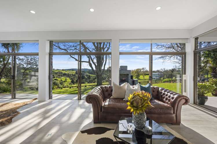 49 Vaughans Road Okura_16