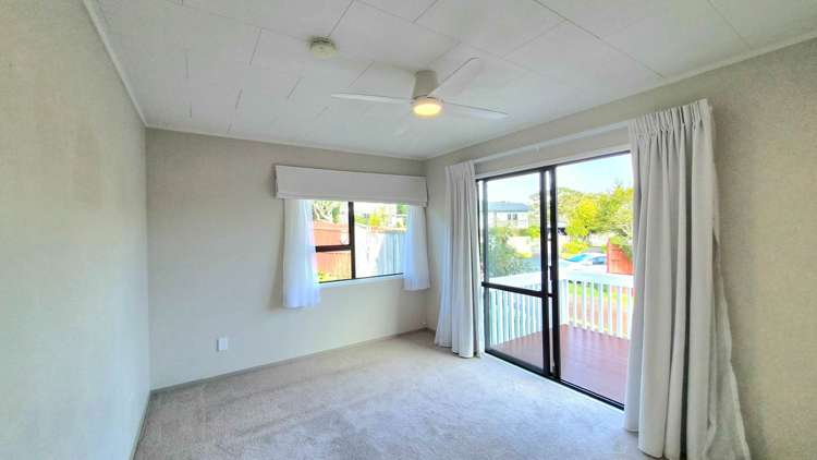 1 Charnley Grove Glenfield_6
