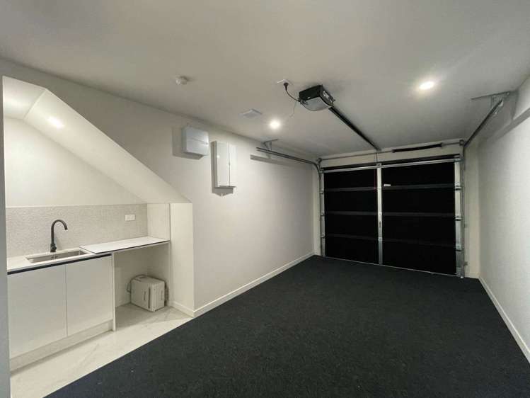 1/4 Glenmore Road Sunnyhills_11