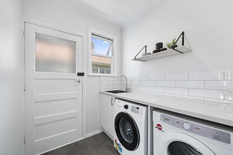 2/37 Bush Street Naenae_11