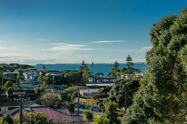 1/20 Penzance Road Mairangi Bay_1