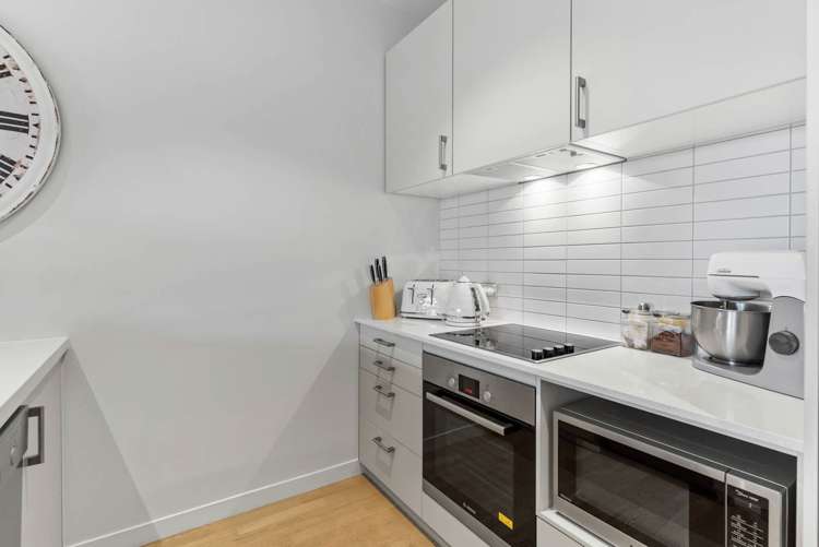 215/24 Wellington Street Howick_9