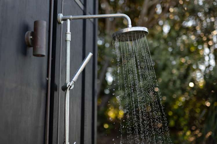 216 Constable Road Muriwai Beach_26