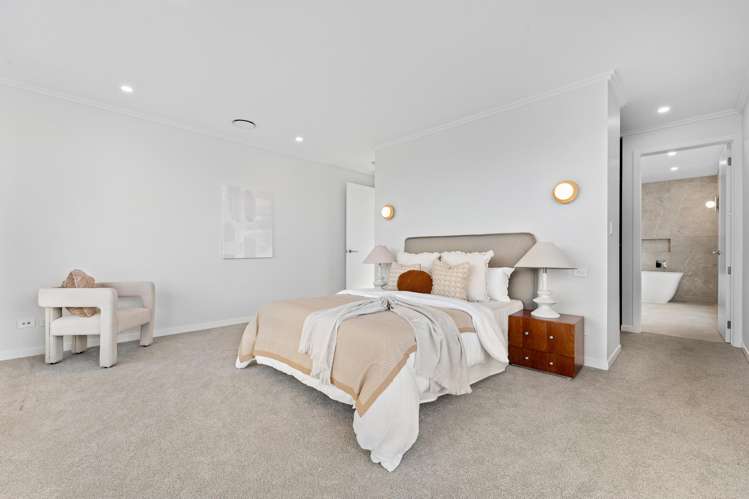 545 Beach Road Murrays Bay_15