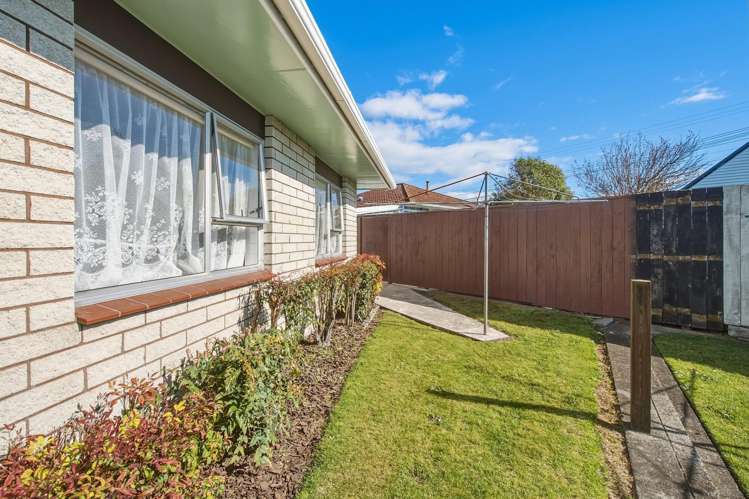 8 Tukapa Street Westown_15