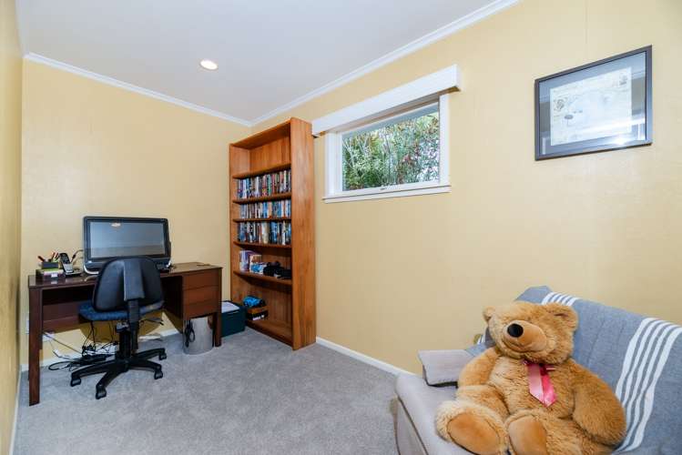 25 Catalina Crescent Forrest Hill_11