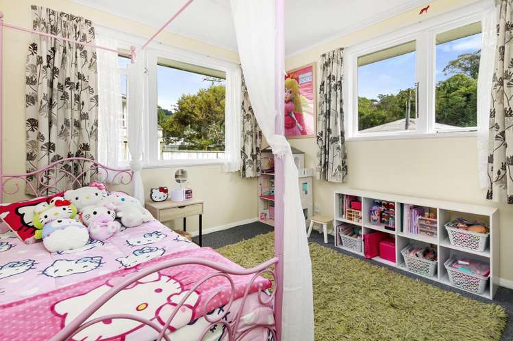 188 Sievers Grove Porirua East_12