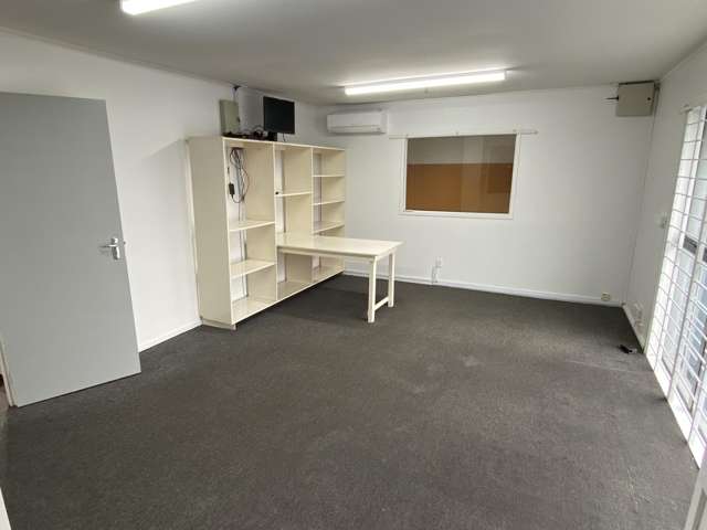 92 Stoddard Road Mount Roskill_3