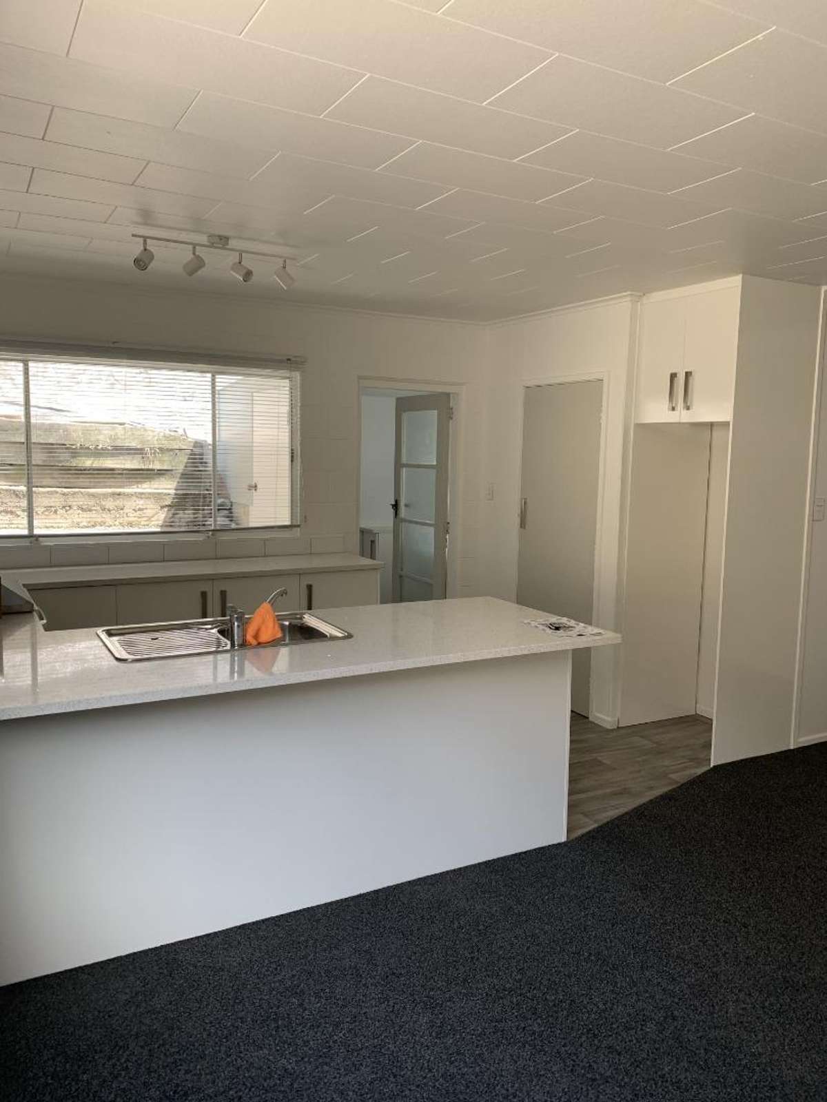 1/232 Rifle Range Road, Town Centre 5