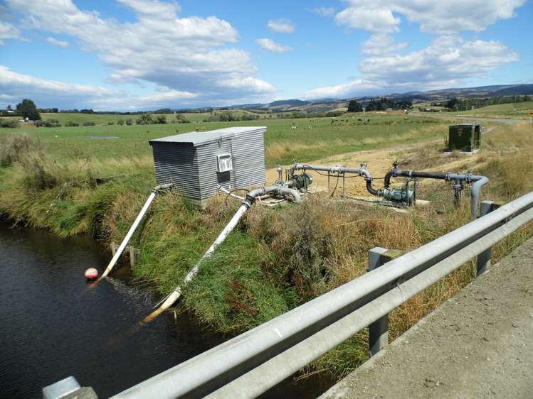 381 Island Stream Road Maheno_19