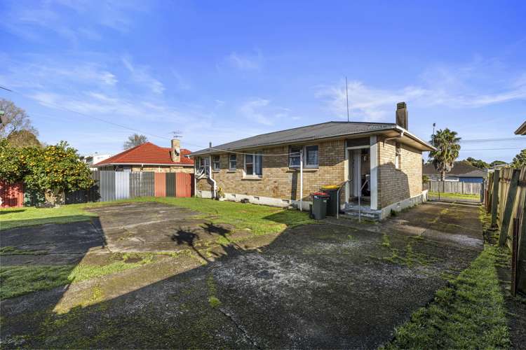 17 Ivon Road Otara_2