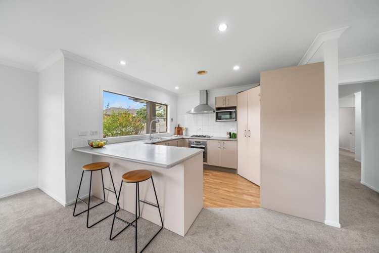 50 Te Puia Drive Aotea_8