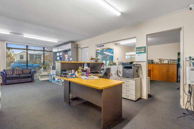 121C Blenheim Road Addington_3
