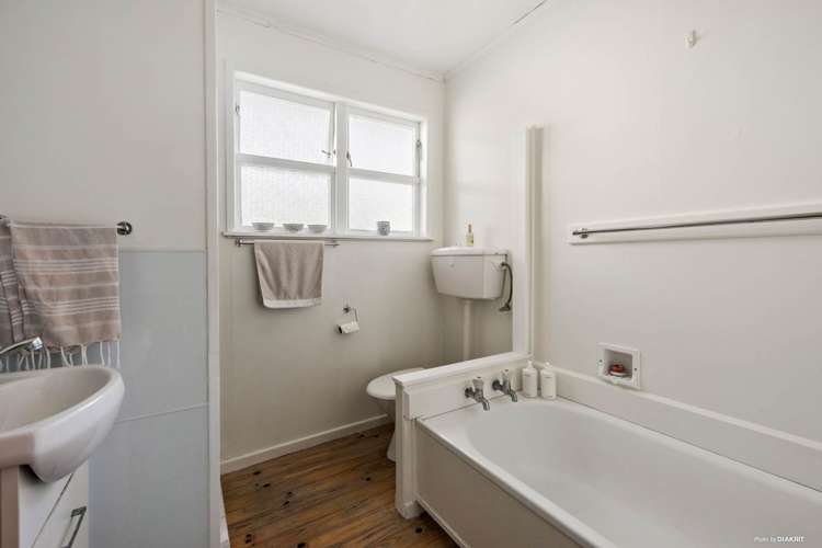 6b Empire Road Orewa_12