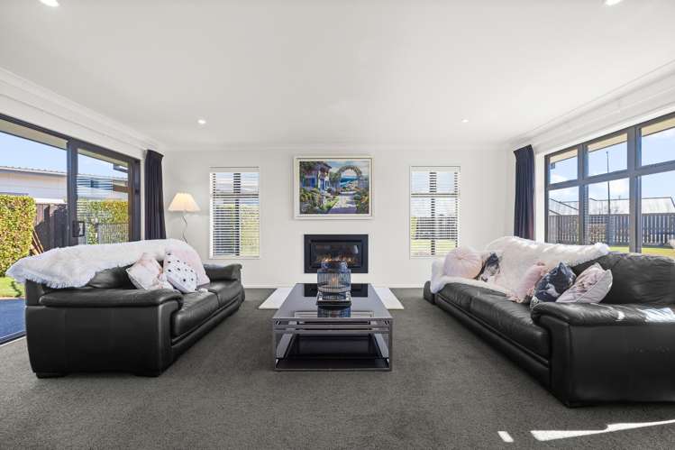 16 Lancashire Lane West Melton_7