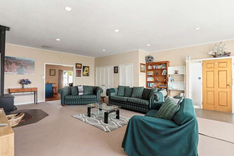 1 Kelvyn Grove Hillpark_16