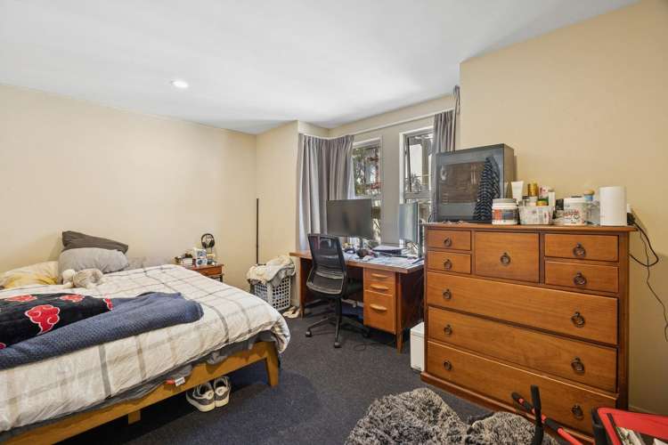 182 Queen Street North Dunedin_32