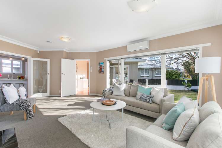 104 Titirangi Road New Lynn_5