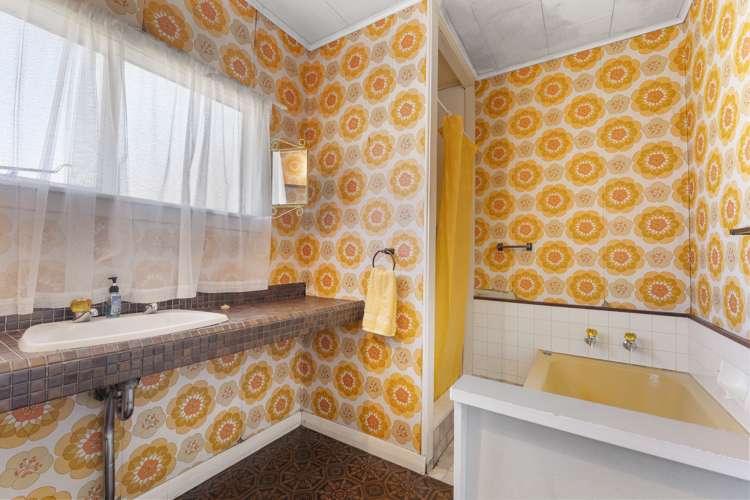 5 Glenroy Crescent Springlands_11