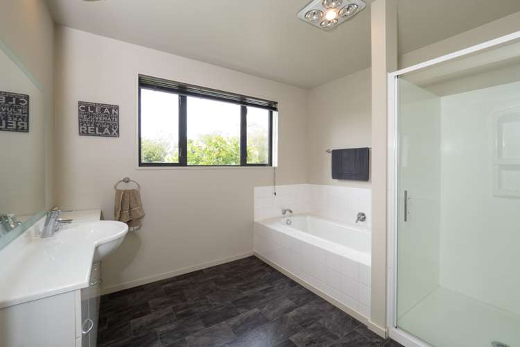 17 Farm Road Allenton_15