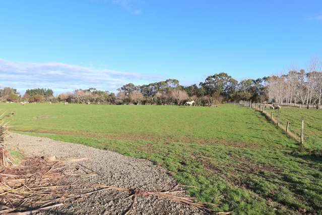 510 Flora Road East Makarewa_2