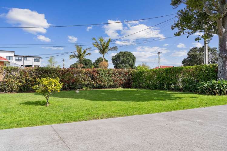 13 Peachgrove Road Te Atatu Peninsula_26