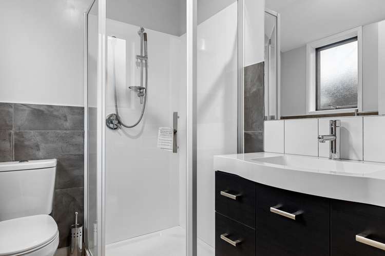 23 Vernon Drive Lincoln_20